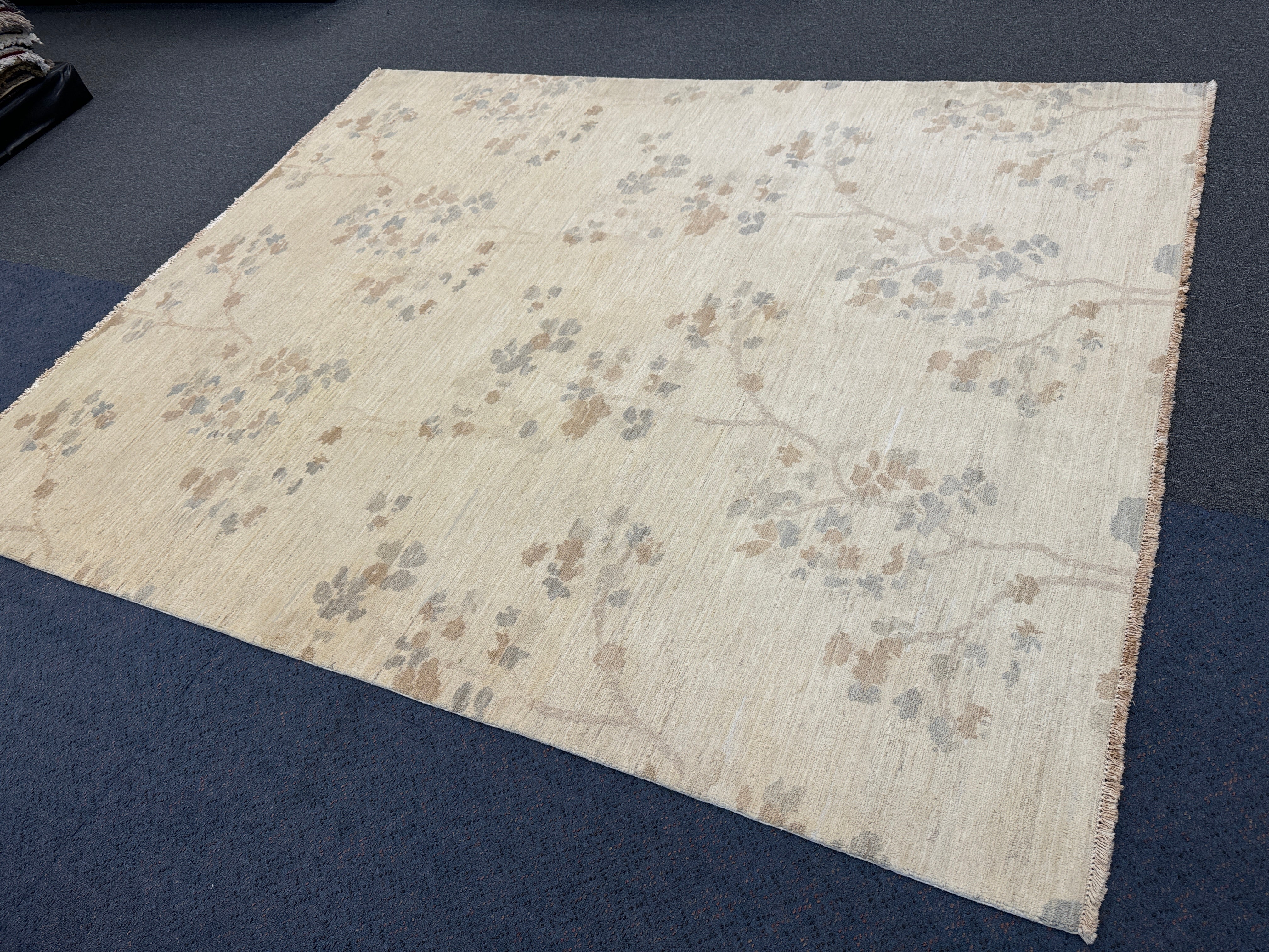 Gabbeh Rug - 244 cm x 195 cm - Image 3