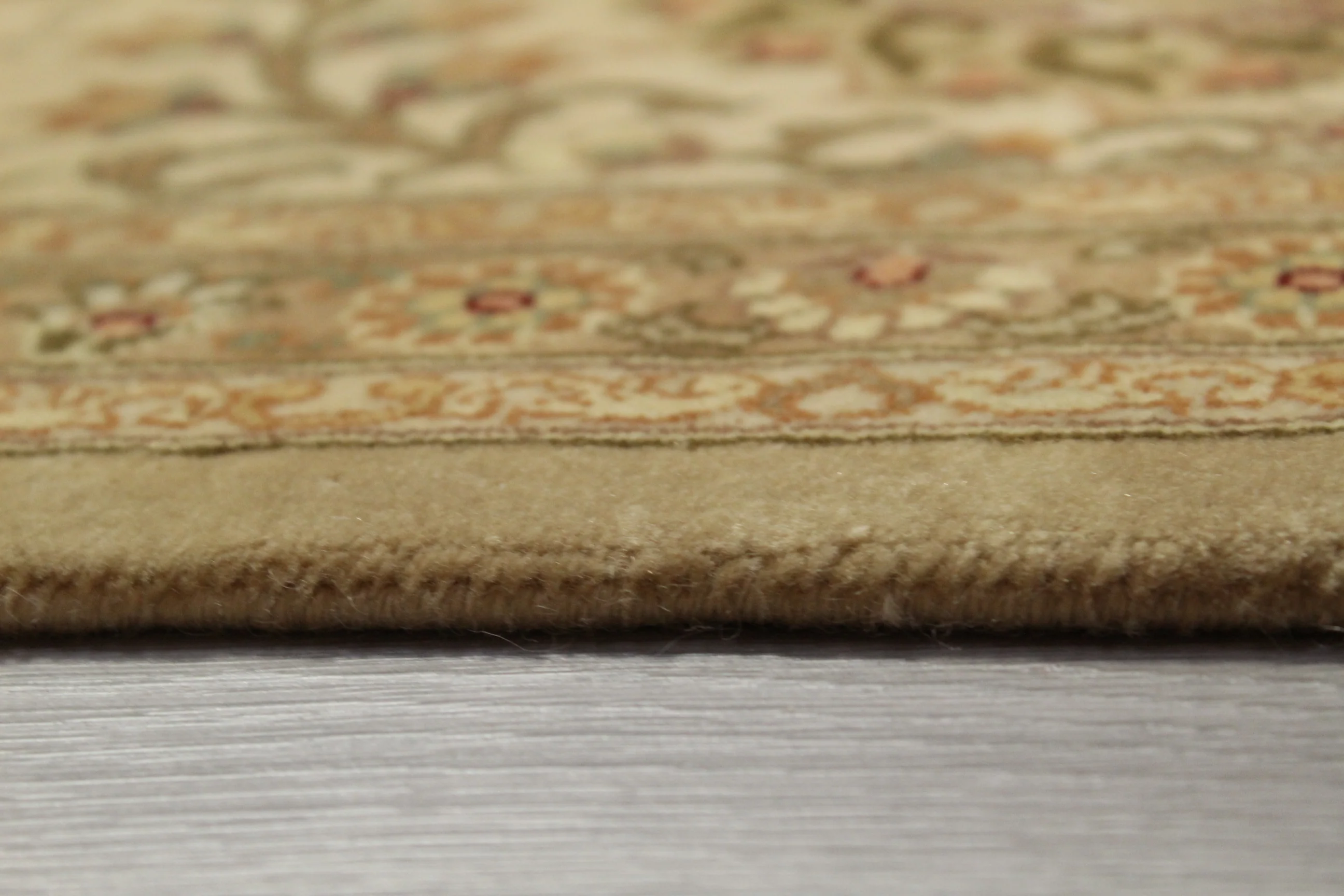 Kashmiri Rug - 365 cm x 277 - Image 11
