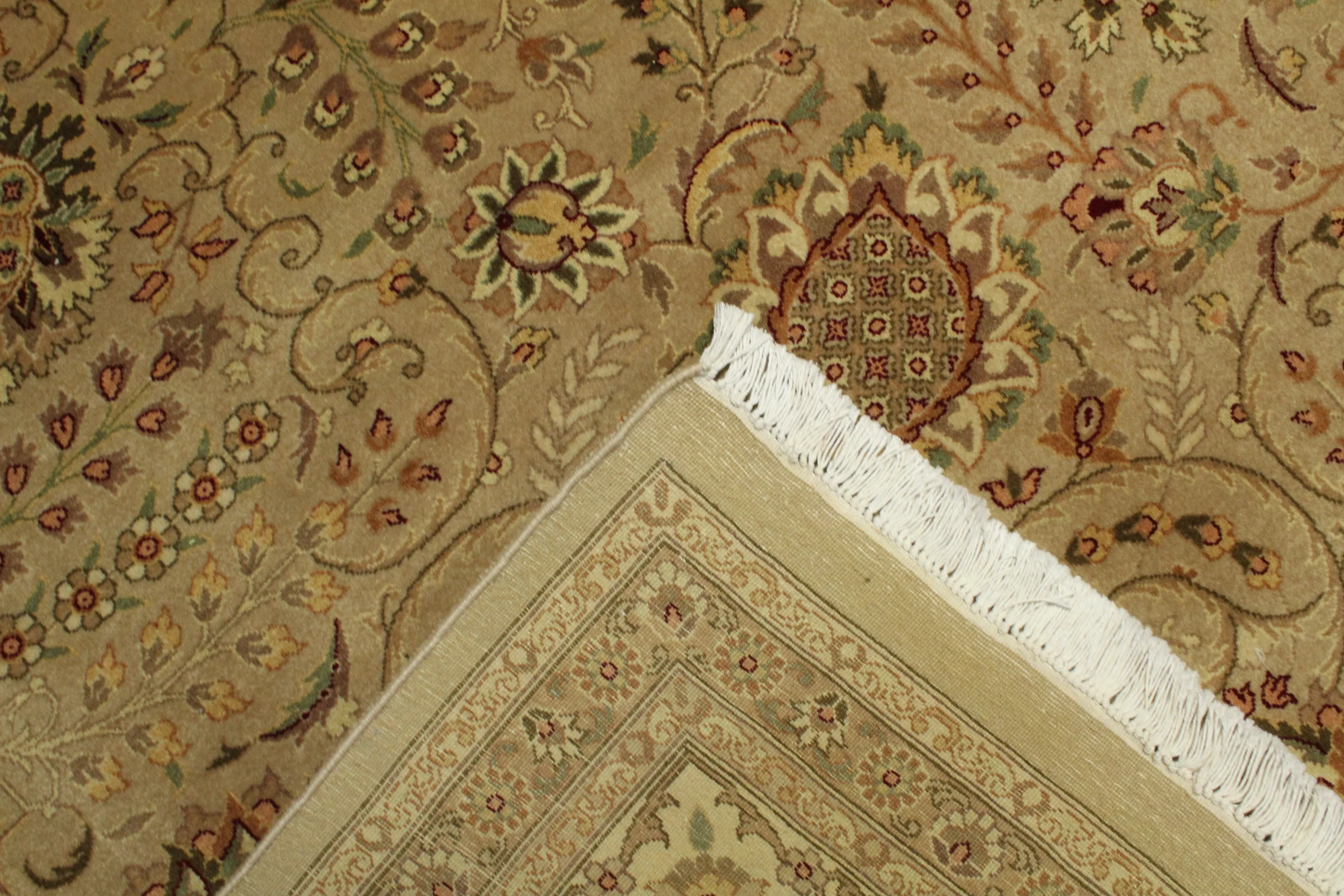 Kashmiri Rug - 365 cm x 277 - Image 13