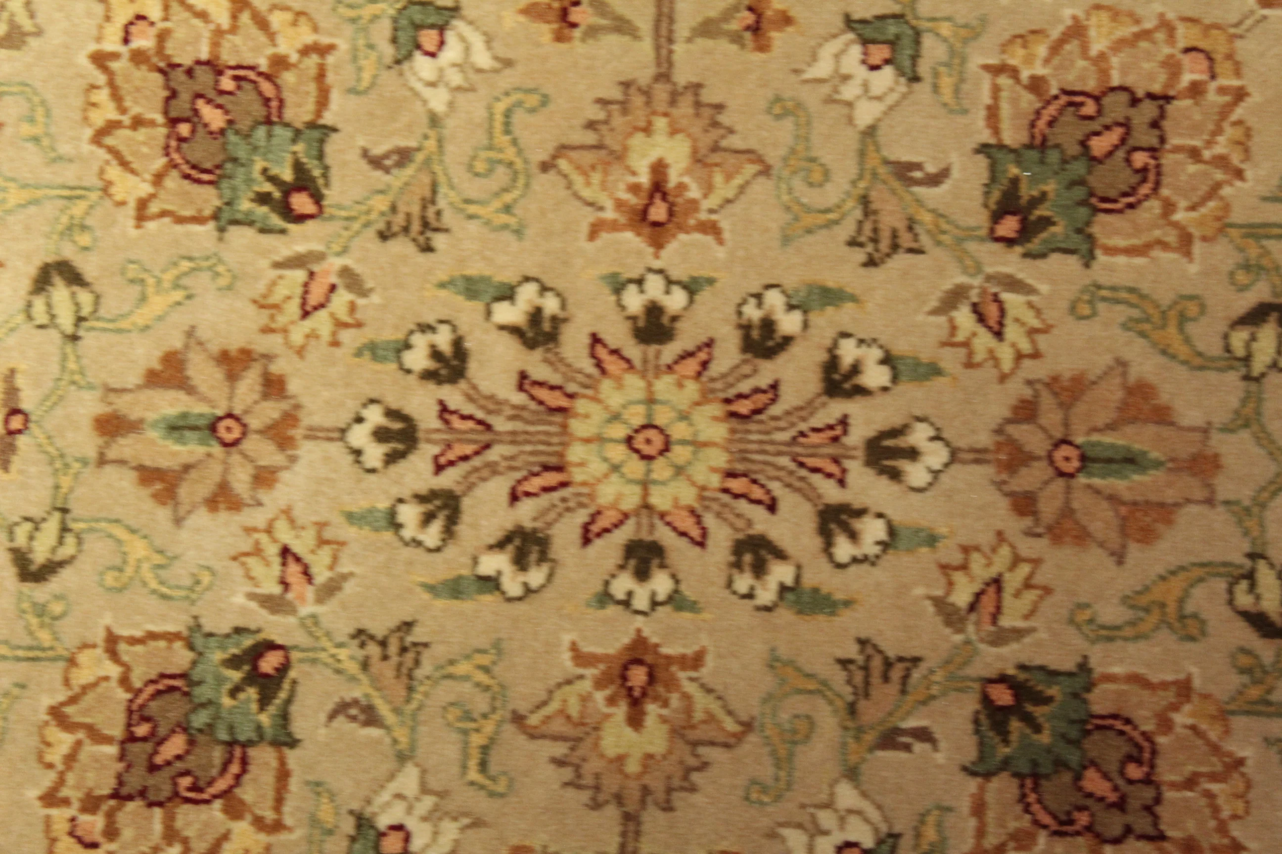 Kashmiri Rug - 365 cm x 277 - Image 6