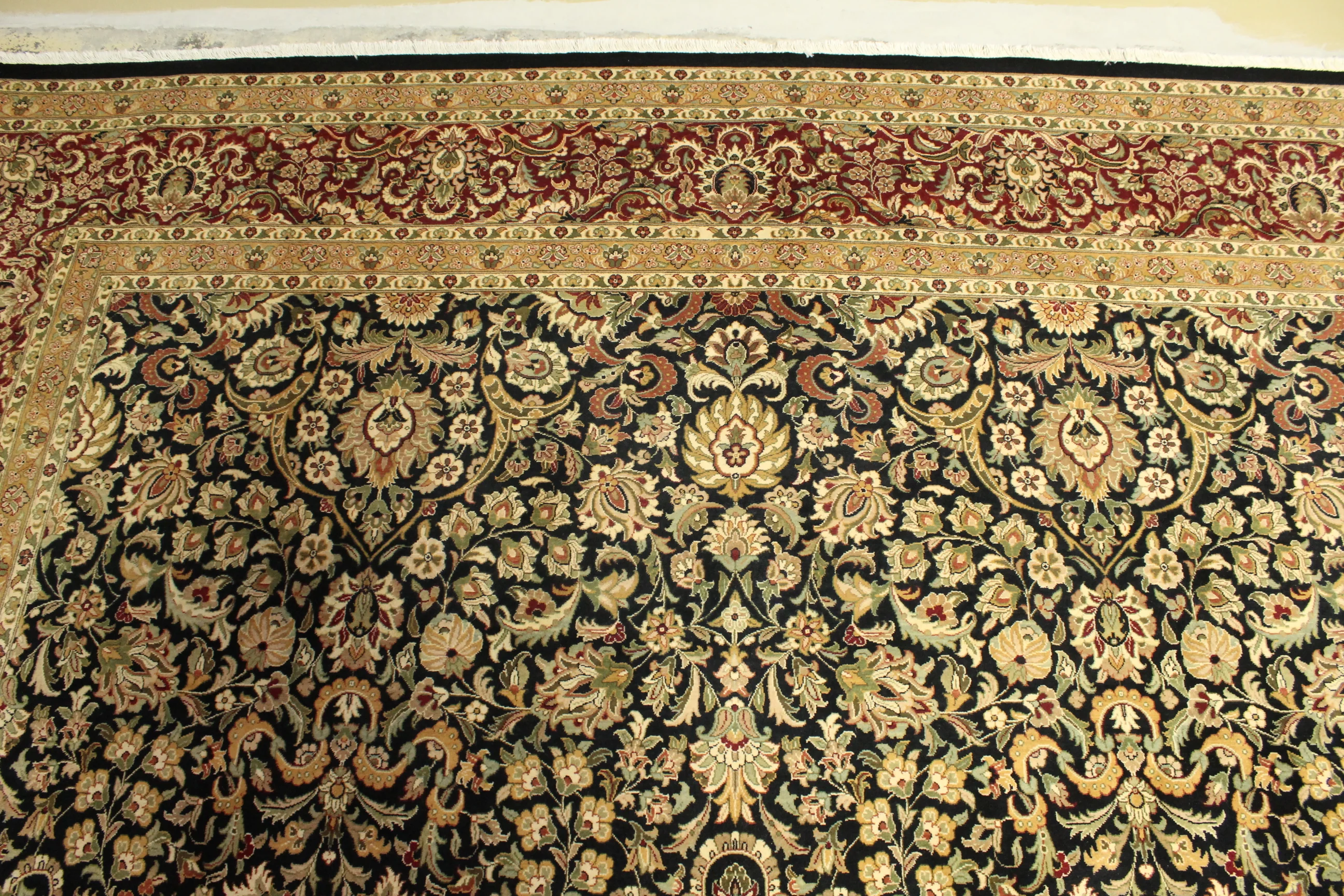 Kashmiri Rug - 370 cm x 278 cm - Image 7