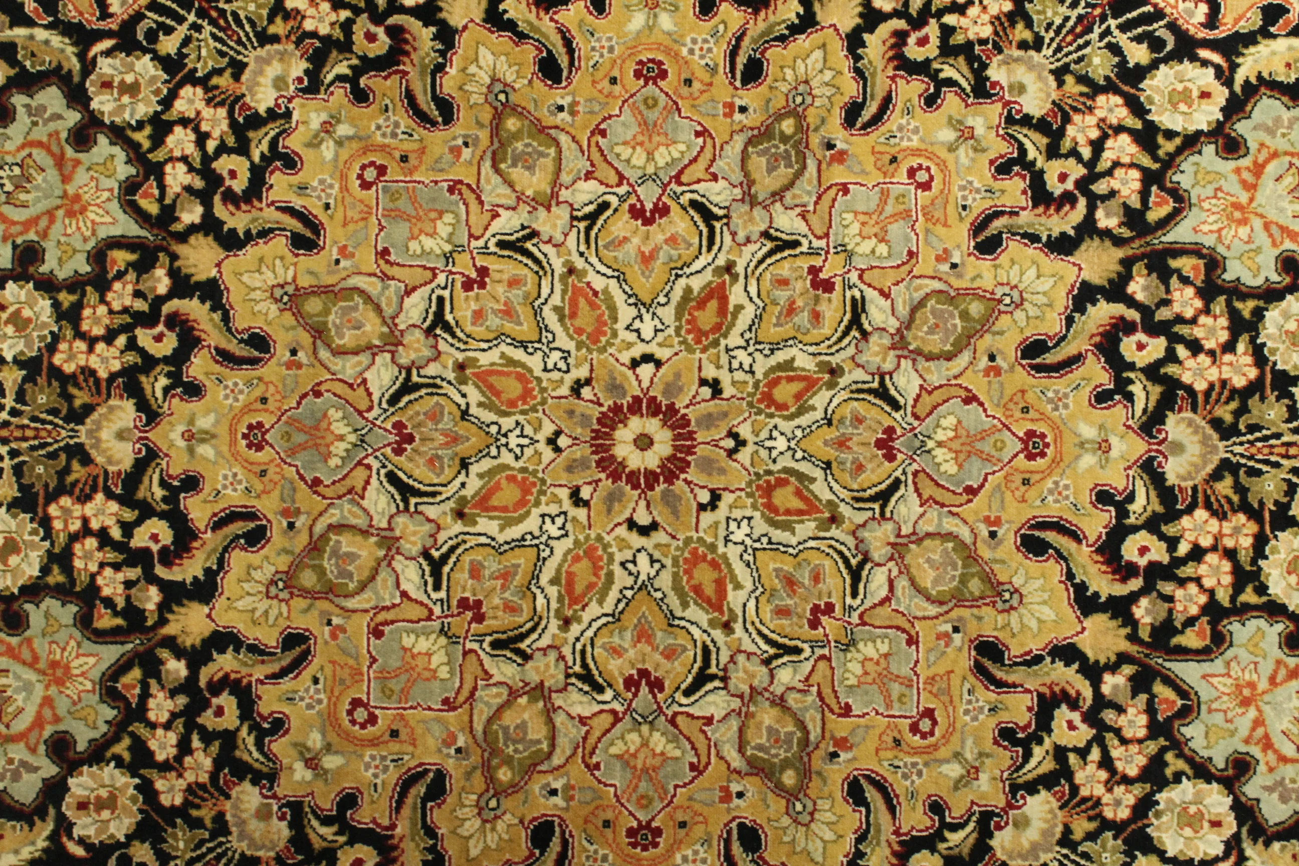 Kashmiri Rug - 379 cm x 272 cm - Image 8
