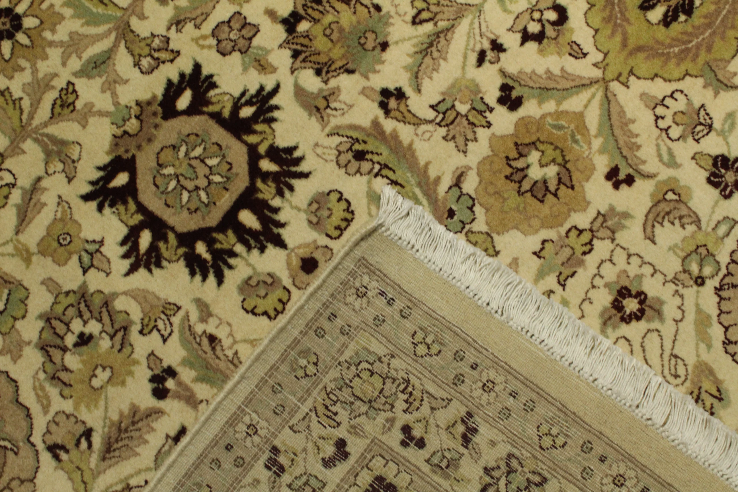 Kashmiri Rug - 366 cm x 275 cm - Image 14