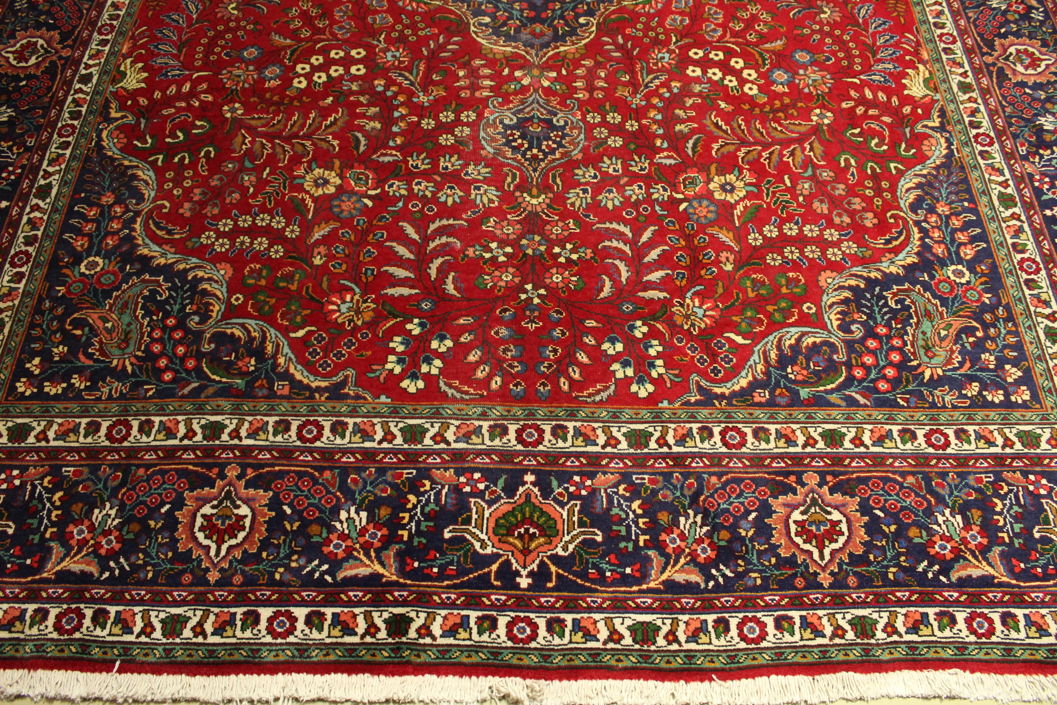 Vintage Tabriz Rug - 390 cm x 302 cm - Image 4
