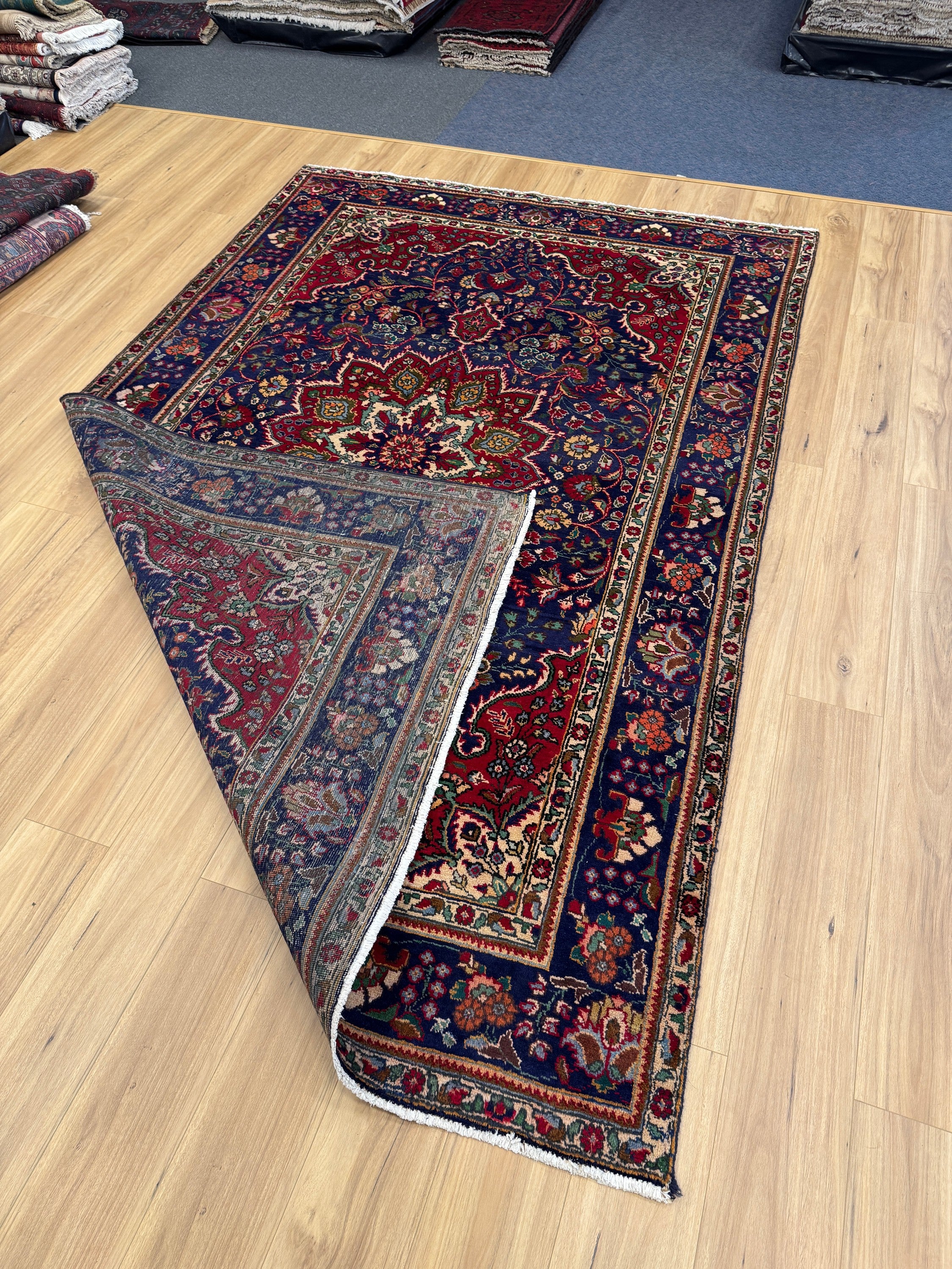 Tabriz Rug - 303 cm x 196 cm - Image 11