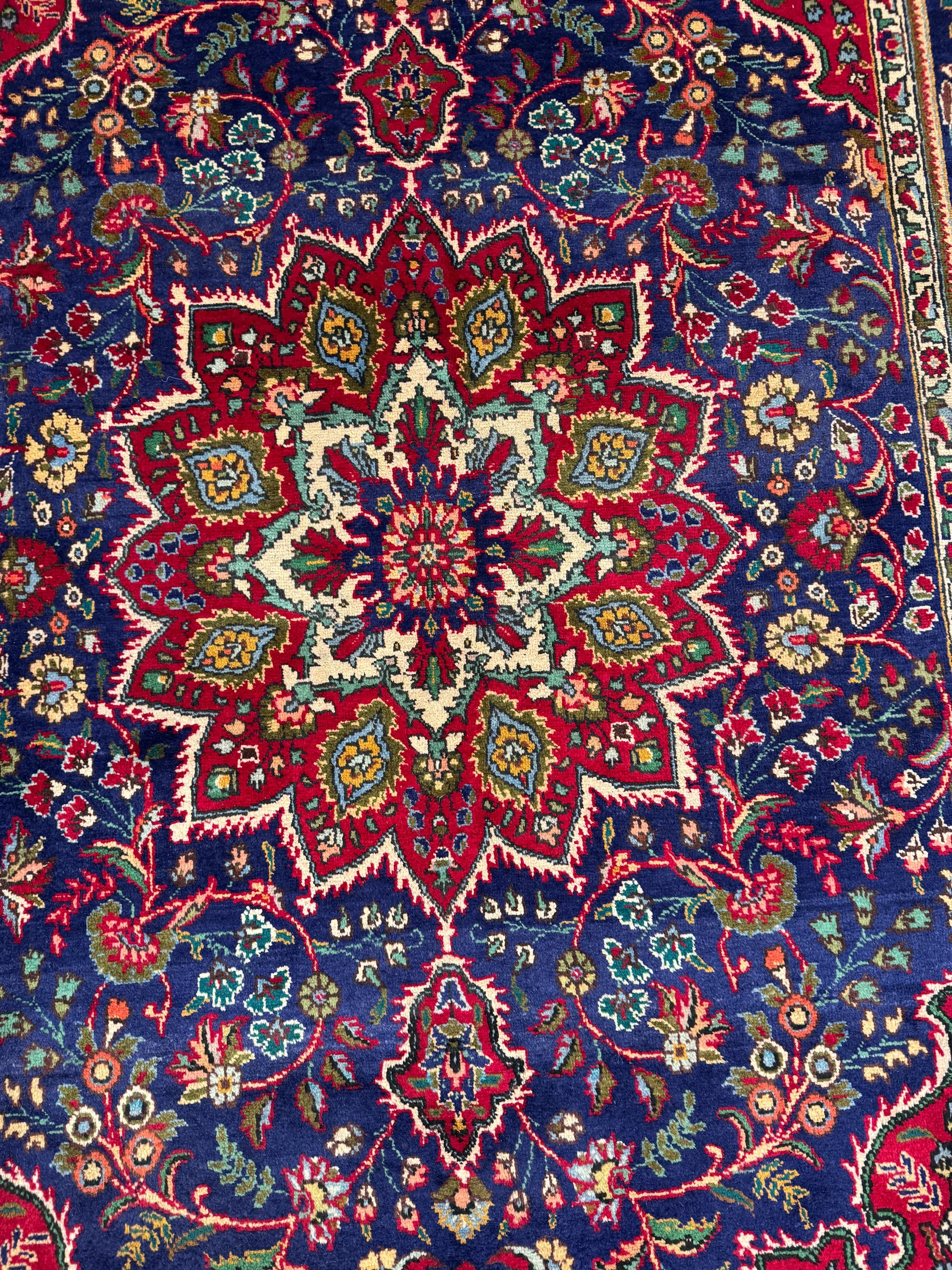 Tabriz Rug - 303 cm x 196 cm - Image 7