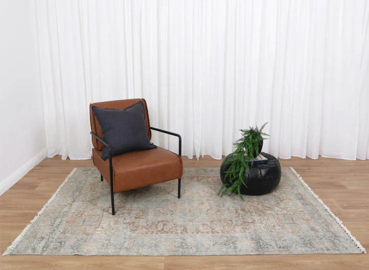 Agraba 5 Distressed Geometric Wool Blend Rug - Image 3