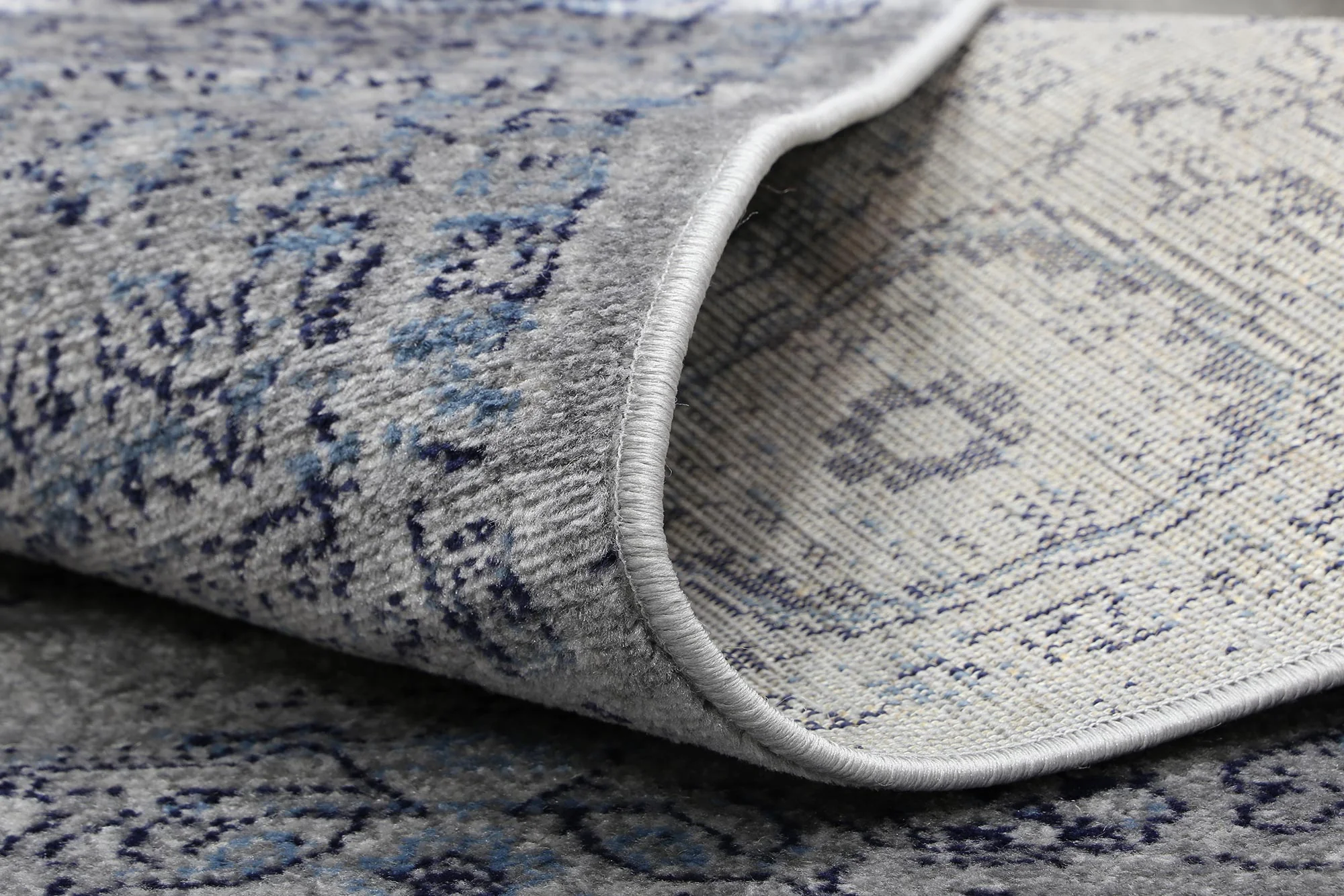 Arya Tapestry Traditional Charcoal Rug - Image 8