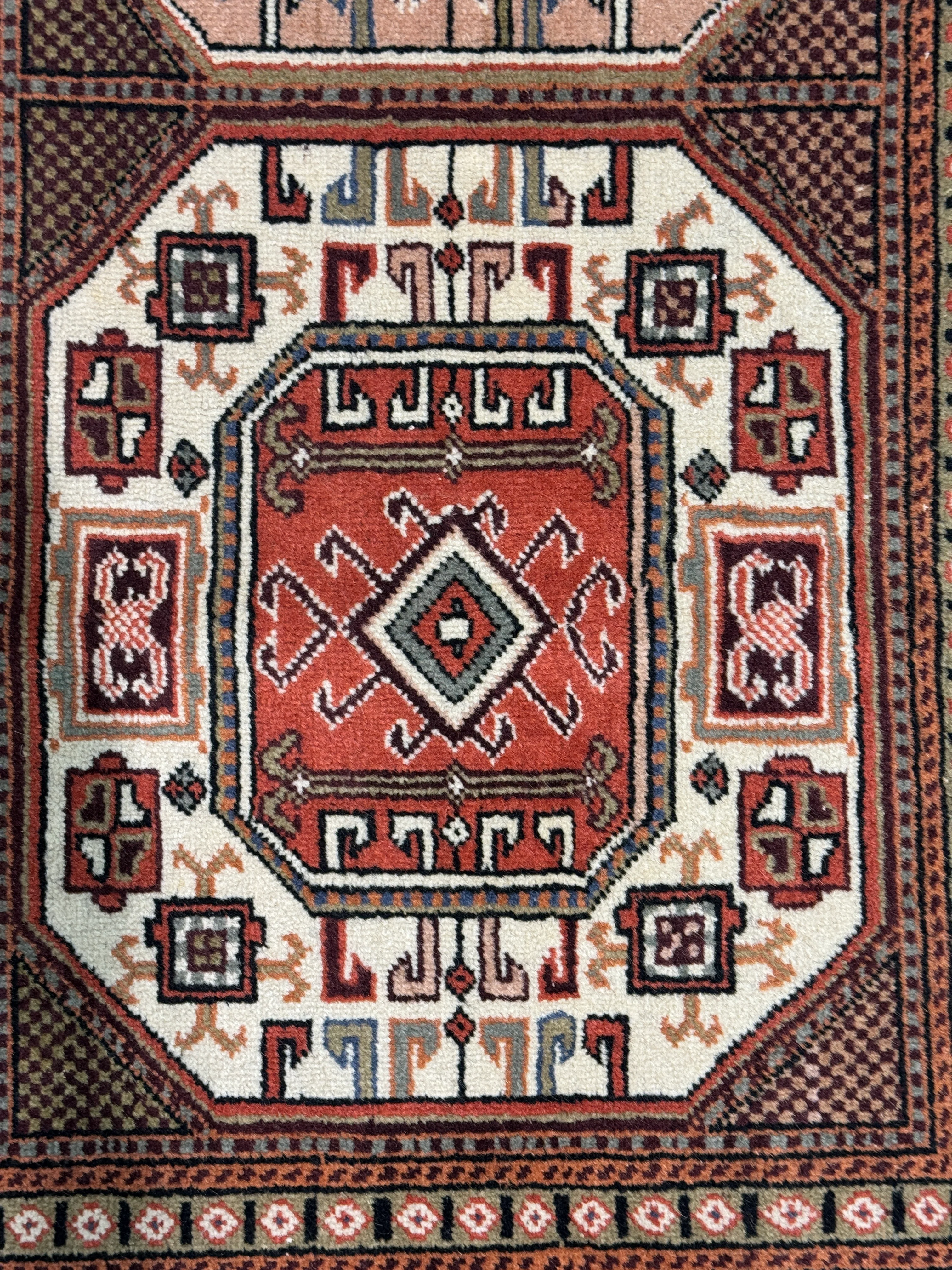 Turkish Rug - 300 cm x 200 cm - Image 7