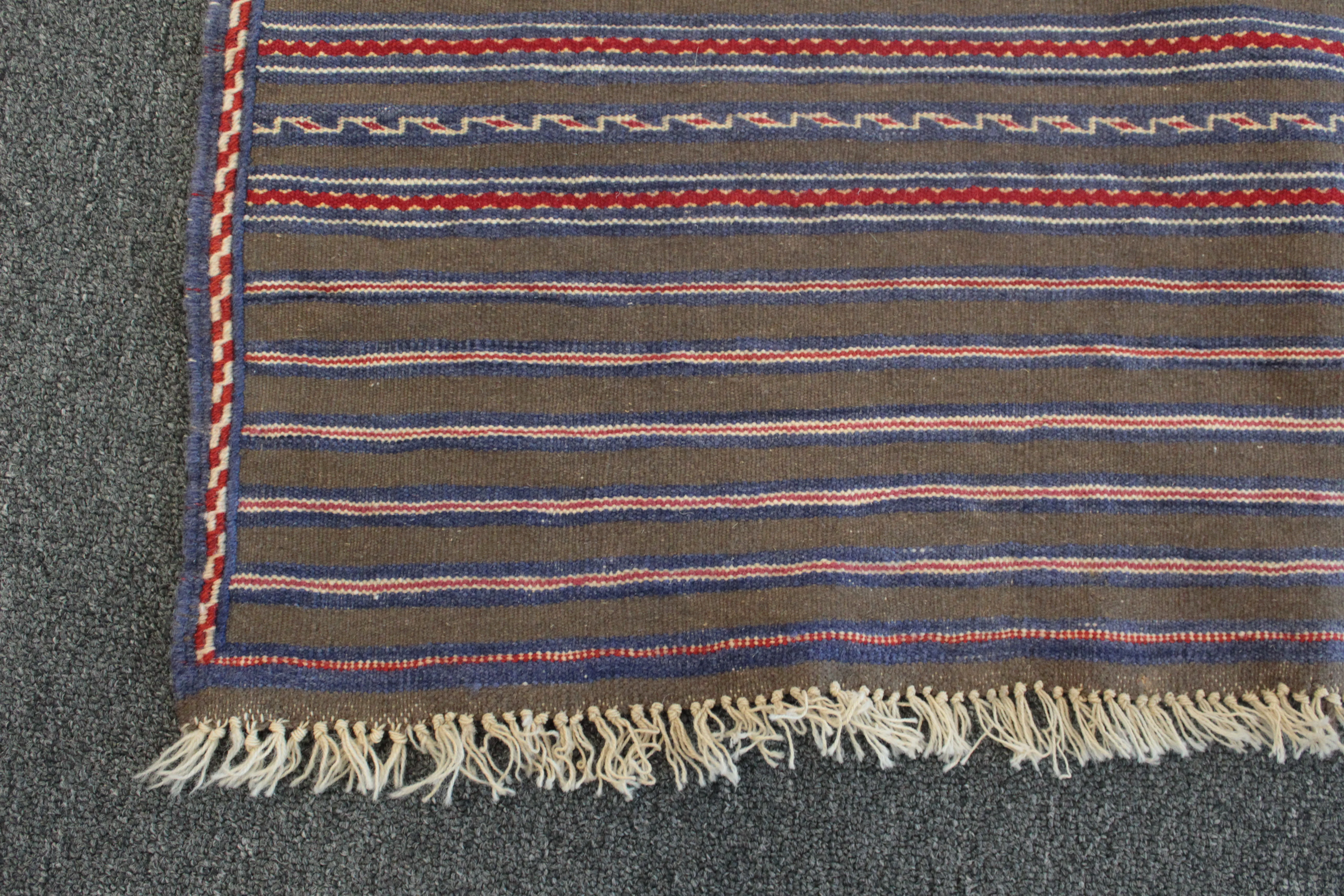 Beljik Kilim - 280 cm x 192 cm - Image 4
