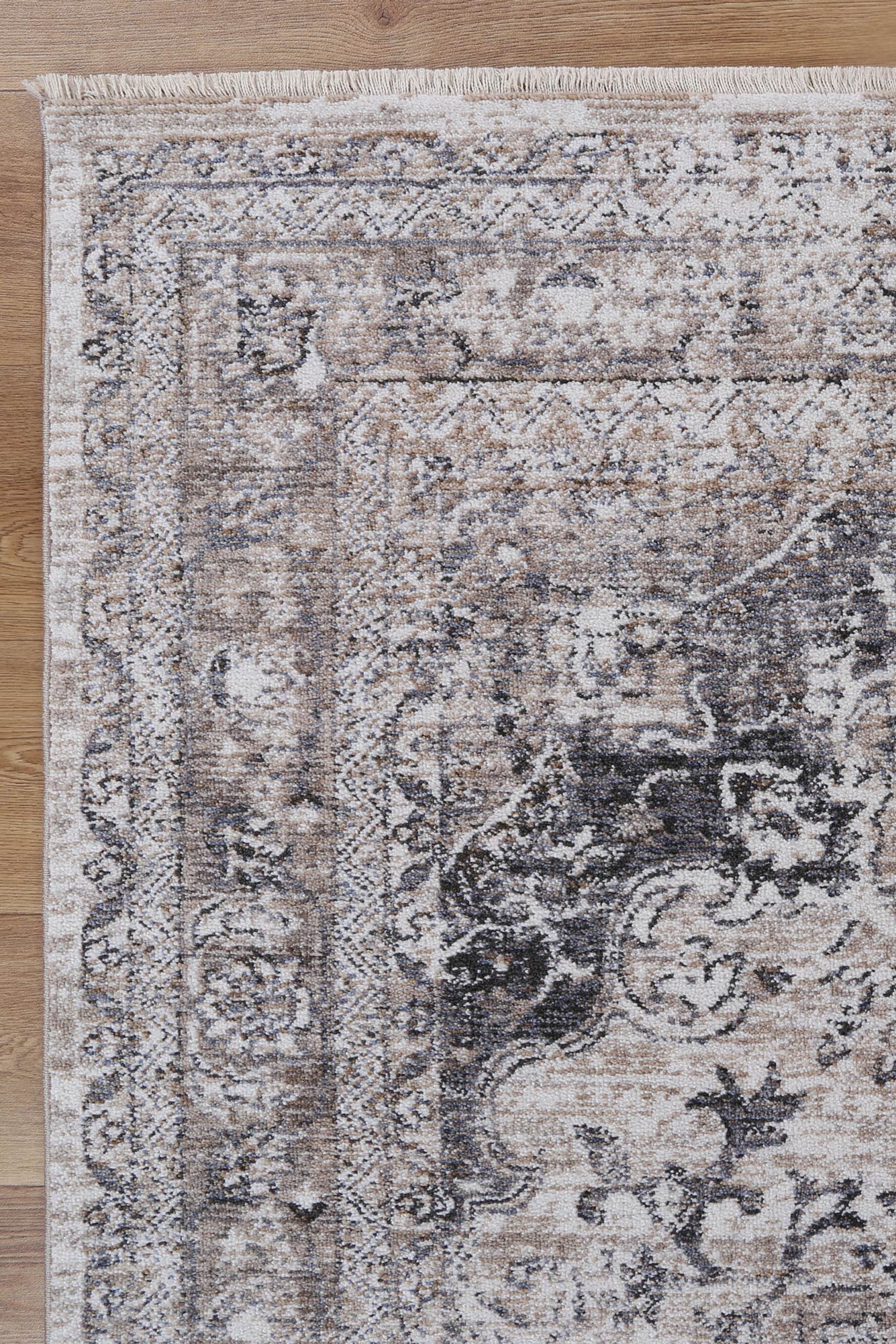 Maryland Samarkad Ash Traditional Soft Rug - Image 4