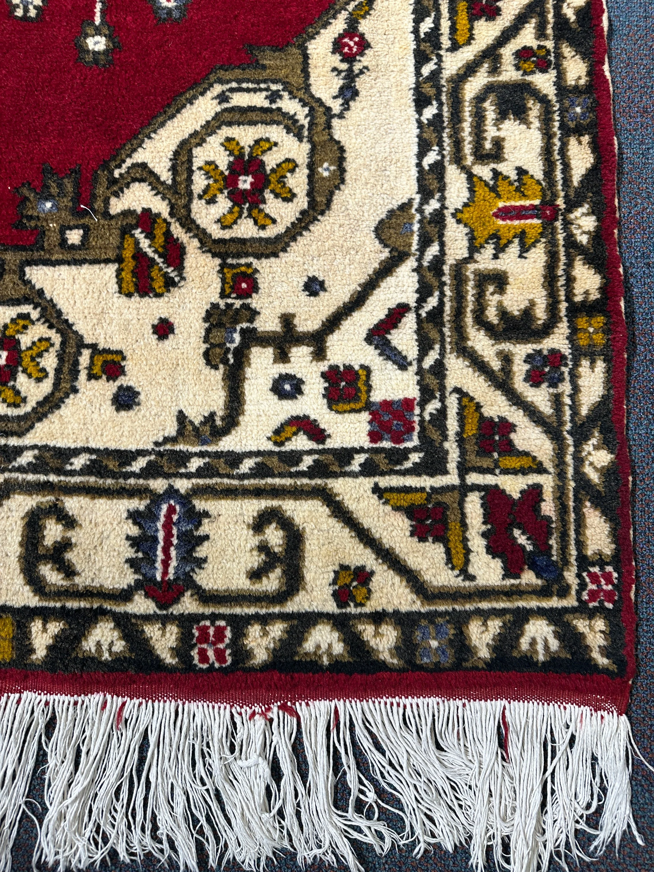 Turkish Rug - 277 cm x 152 cm - Image 8