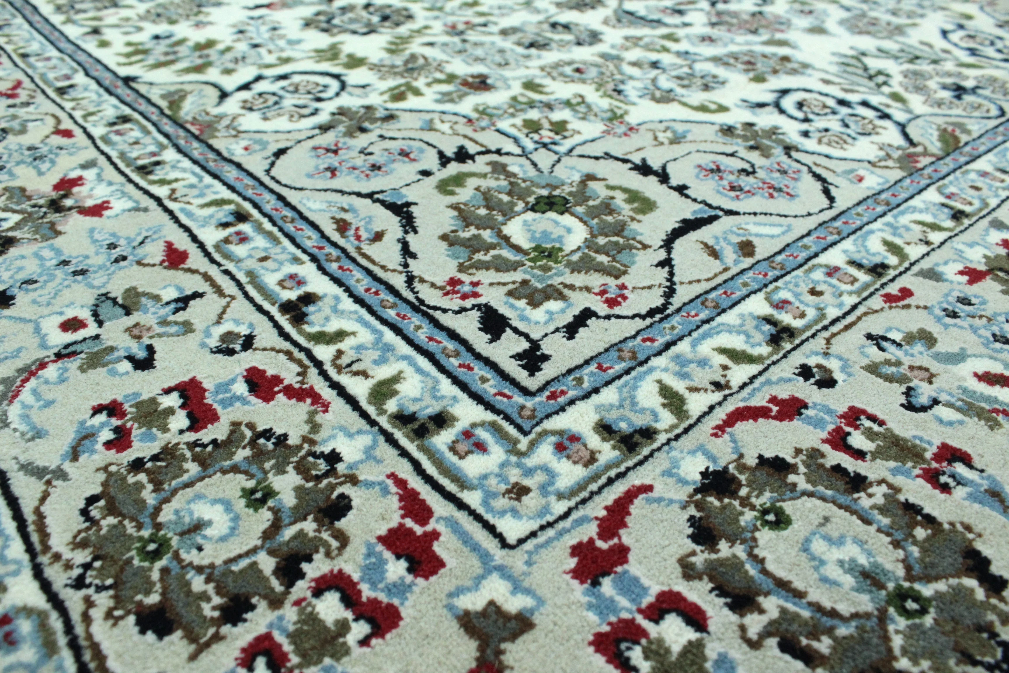 Nain Rug (Fine) - 197 cm x 137 cm - Image 5