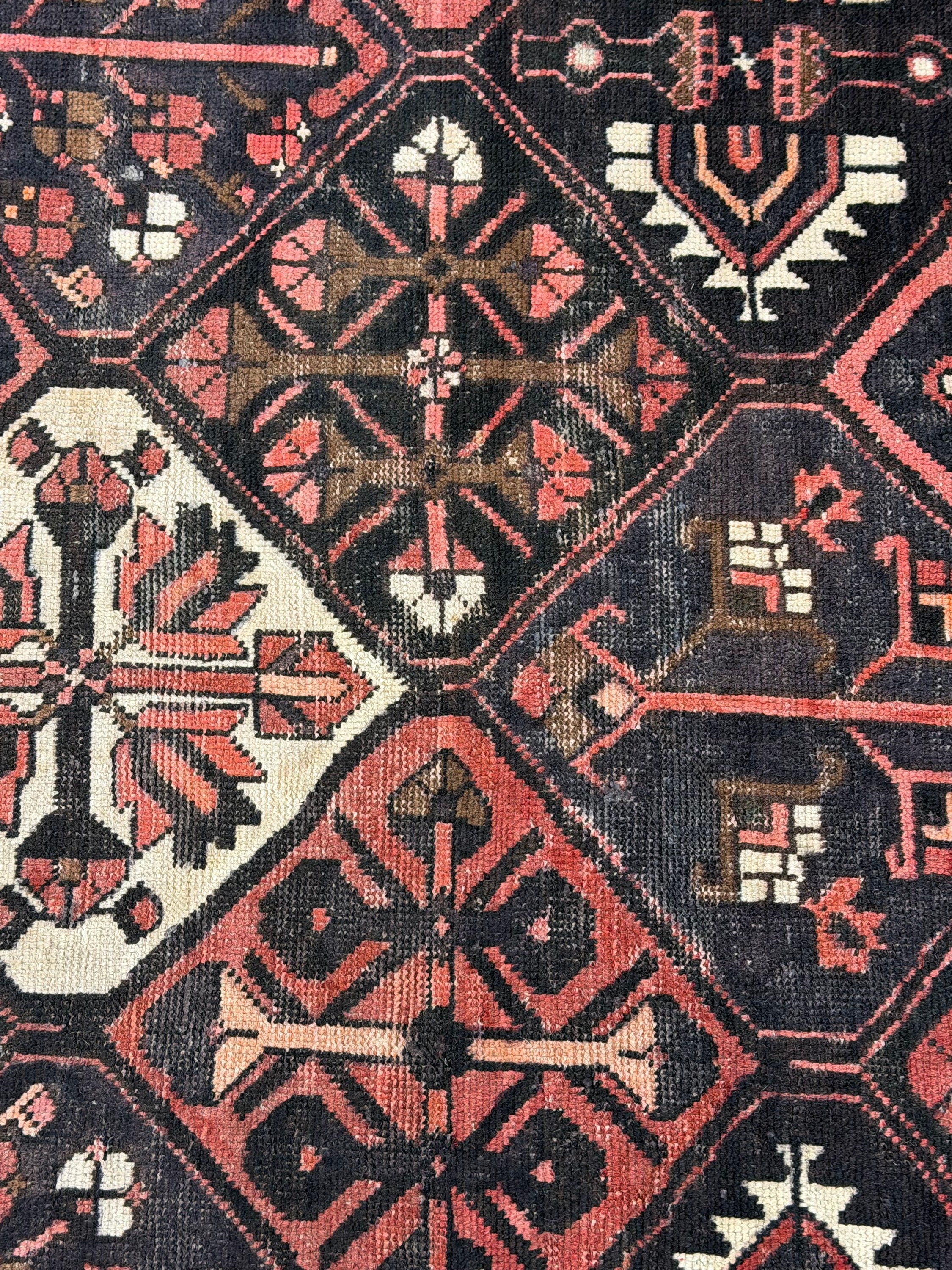 Bakhtiari Rug  - 297 cm x 200 cm - Image 8