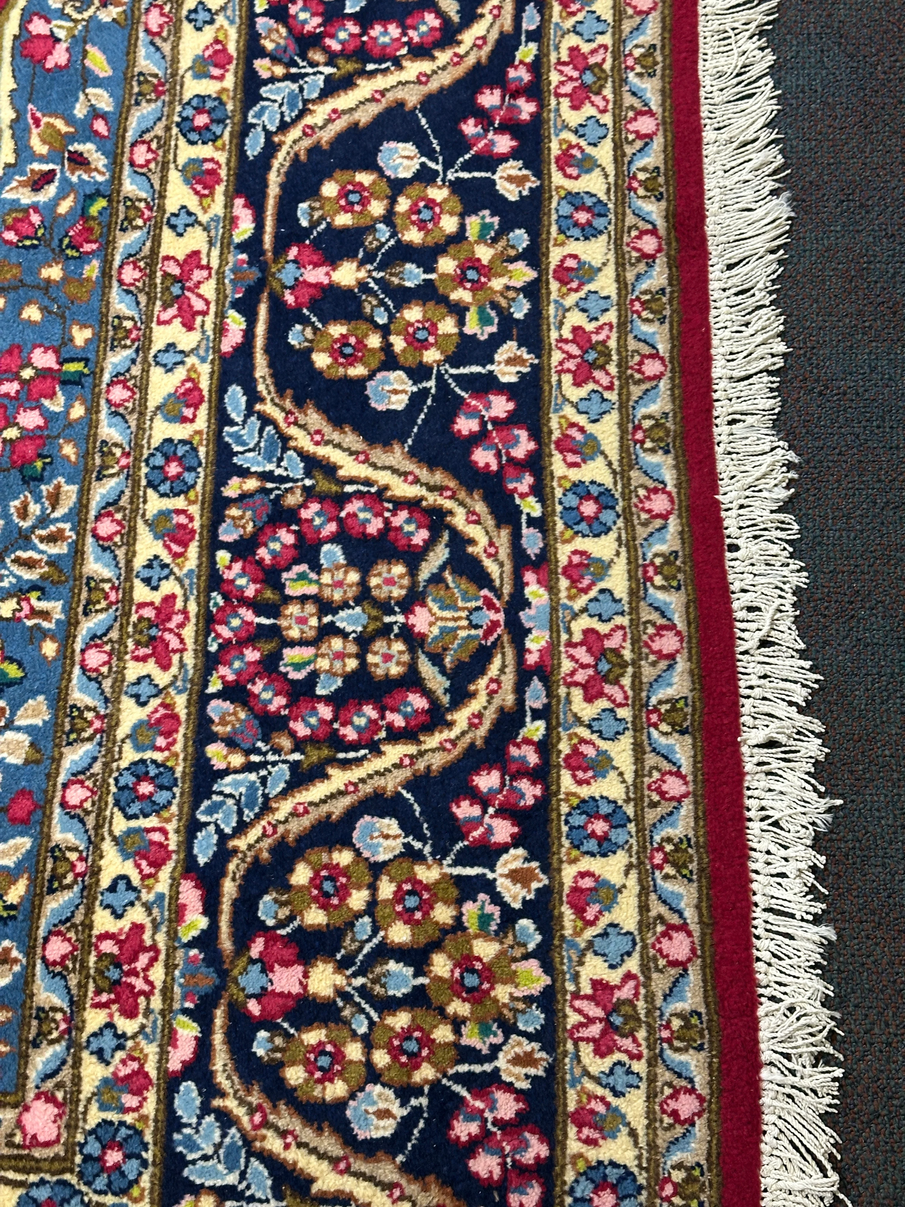 Kerman Rug  - 415 cm x 300 cm - Image 5