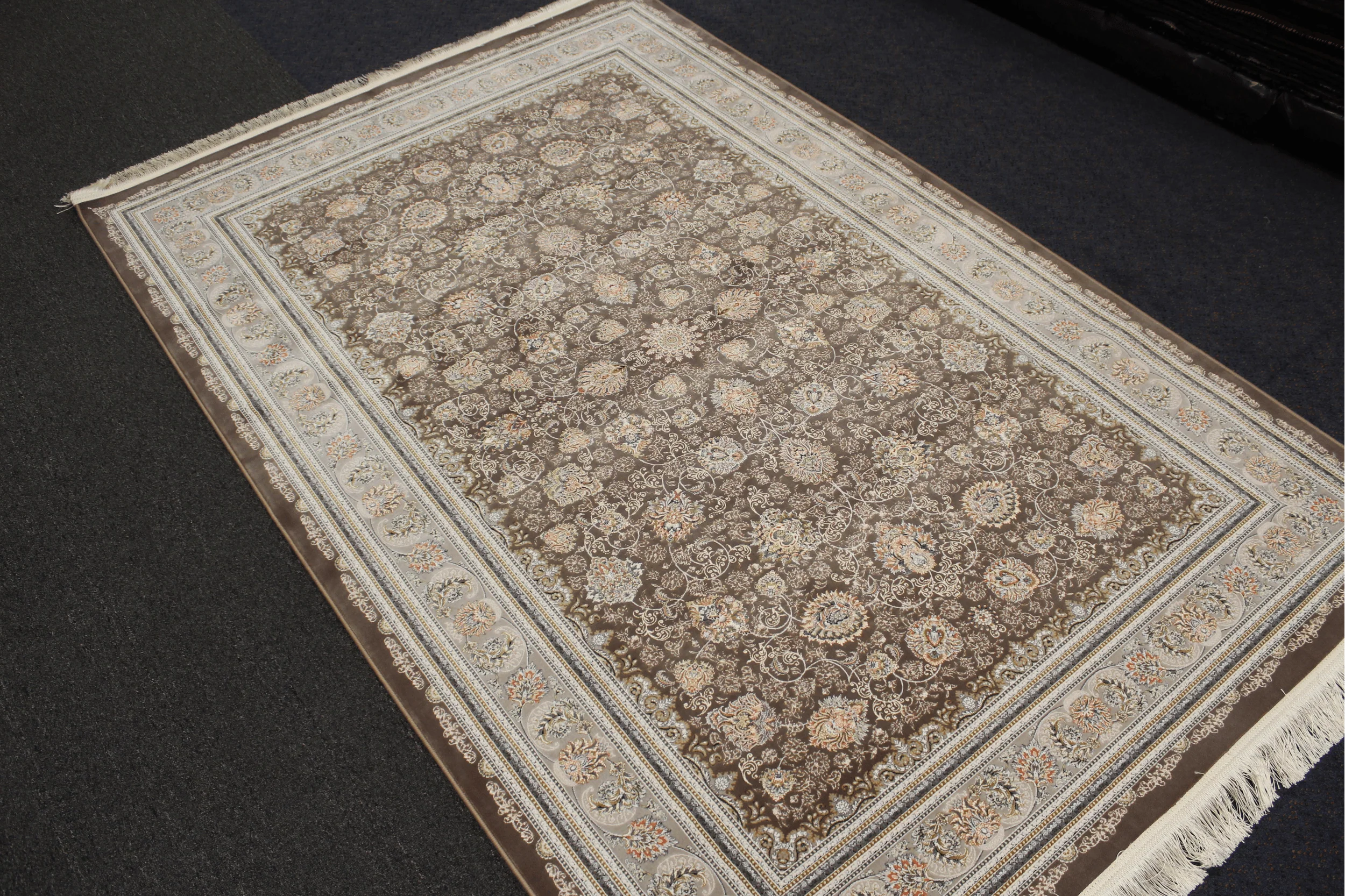 Zomorrod Floral Rug - Image 2